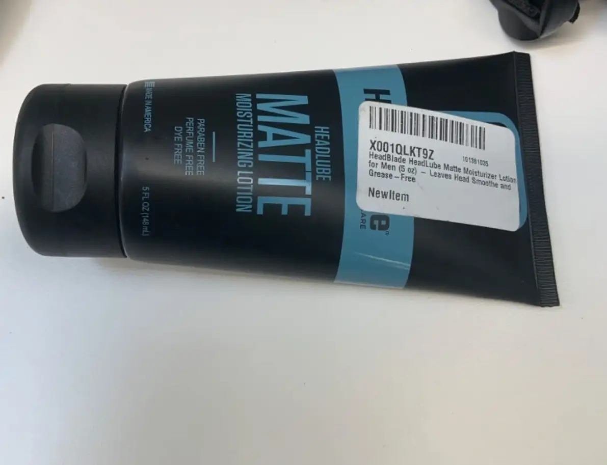 What Exactly is HeadBlade HeadLube Matte Moisturizer