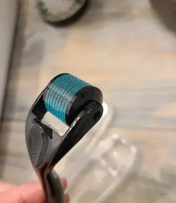 RoselynBoutique Derma Roller